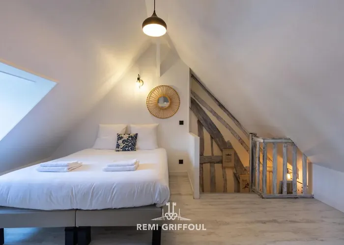 Confidentielle House Historic City Center 4 Guests