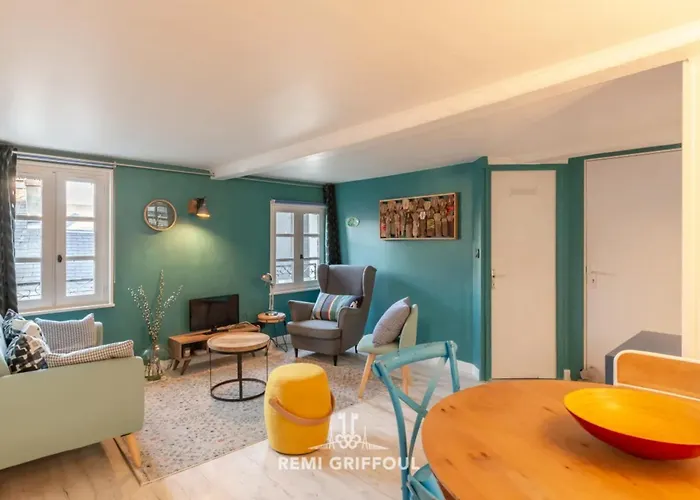 Confidentielle House Historic City Center 4 Guests