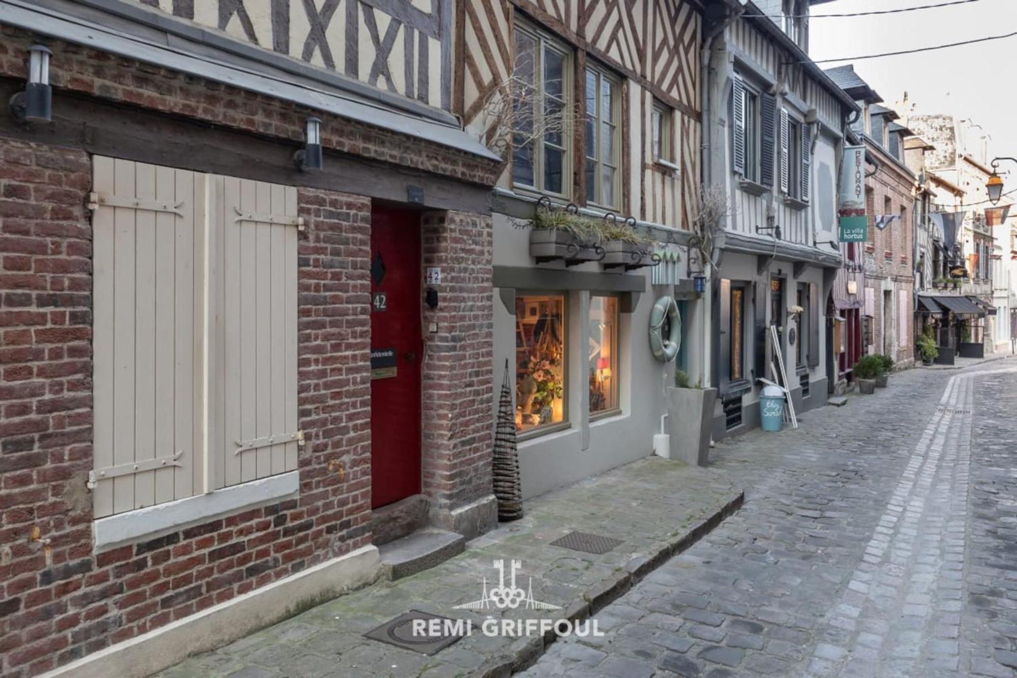 Confidentielle House Historic City Center 4 Guests * Honfleur